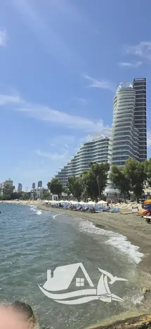 Prodej bytu 1+kk, Lemesos, Kypr, 38 m2