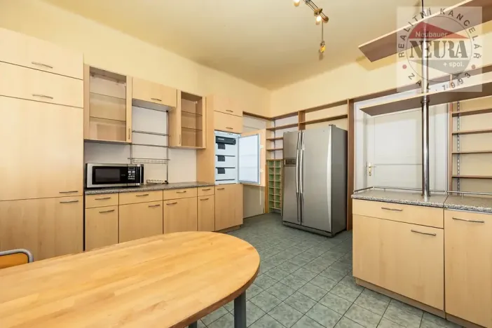 Prodej bytu 4+1, Praha - Nové Město, Národní, 96 m2