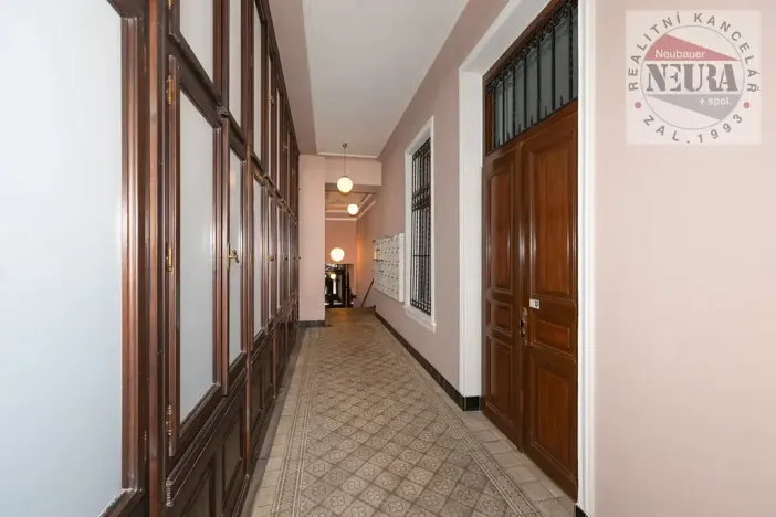Prodej bytu 4+1, Praha - Nové Město, Národní, 96 m2