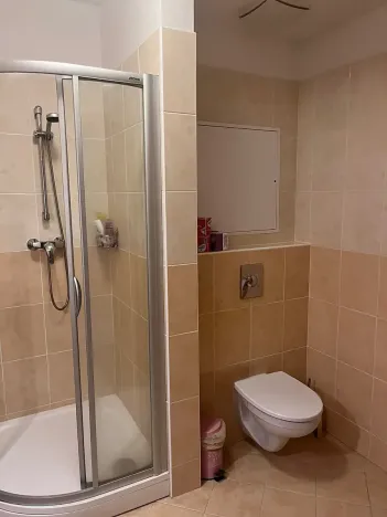 Pronájem bytu 2+kk, Praha, Komořanská, 39 m2