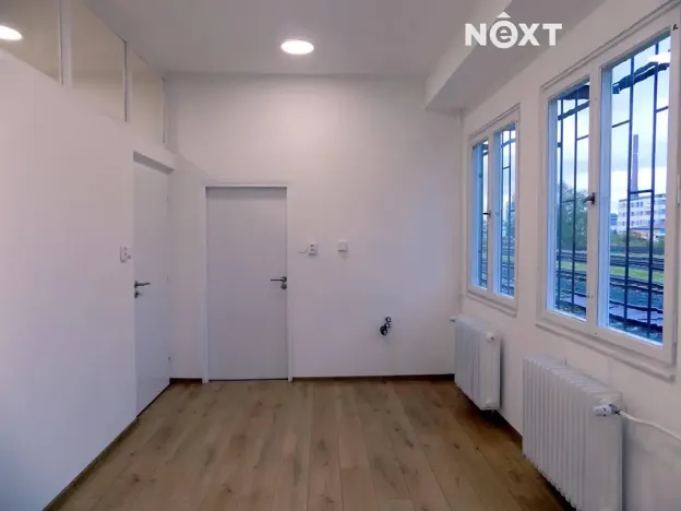 Pronájem kanceláře, Česká Lípa, Bulharská, 114 m2