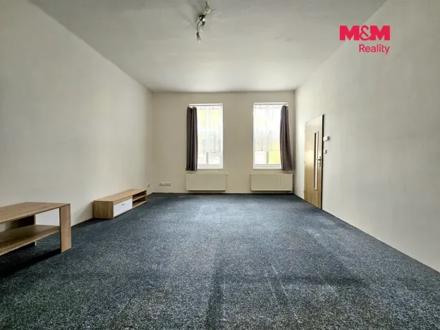 Pronájem bytu 1+1, Smržovka, náměstí T. G. Masaryka, 50 m2
