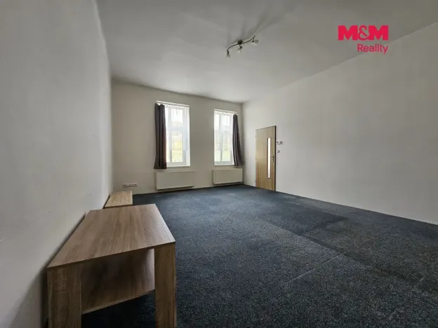Pronájem bytu 1+1, Smržovka, náměstí T. G. Masaryka, 50 m2