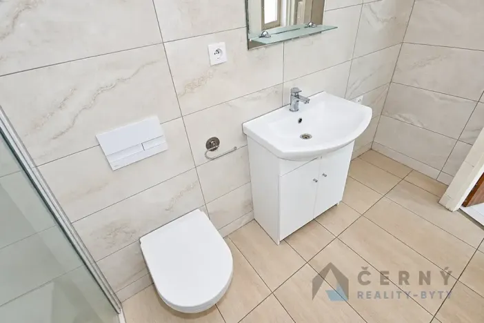 Pronájem bytu 2+1, Liberec, Liliová, 45 m2