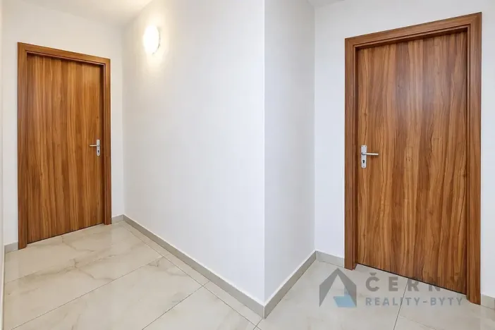 Pronájem bytu 2+1, Liberec, Liliová, 45 m2