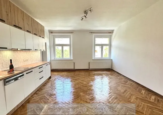 Pronájem bytu 2+kk, Praha - Žižkov, 80 m2
