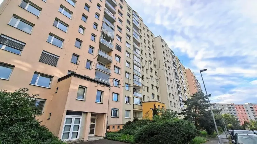 Prodej bytu 1+kk, Praha - Kamýk, Písnická, 32 m2