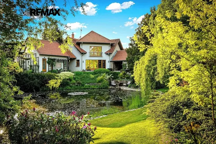 Prodej rodinného domu, Sulice, Na Křížkách, 277 m2