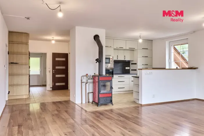 Prodej rodinného domu, Bernartice, 226 m2