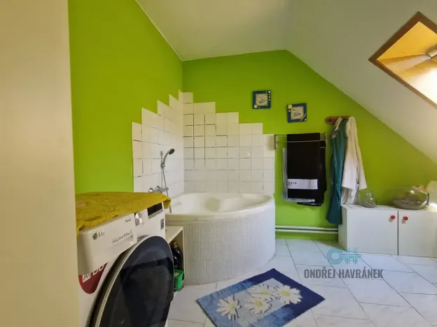 Prodej rodinného domu, Loukov, 400 m2