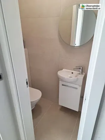 Prodej bytu 3+1, Novalja, Chorvatsko, 75 m2