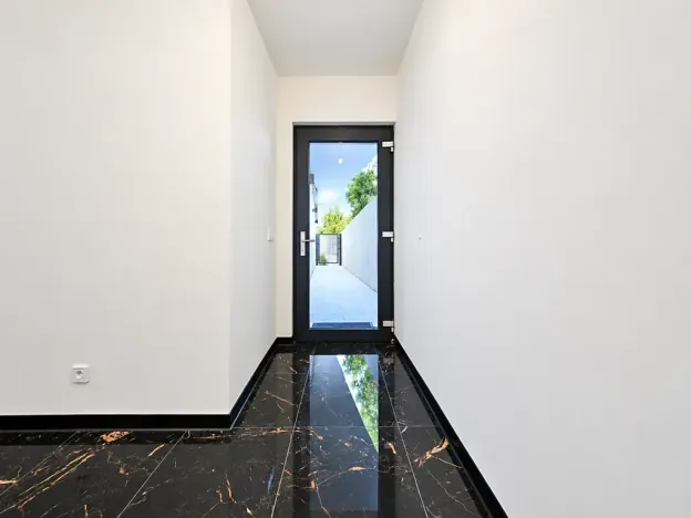 Prodej vícegeneračního domu, Šestajovice, Komenského, 275 m2