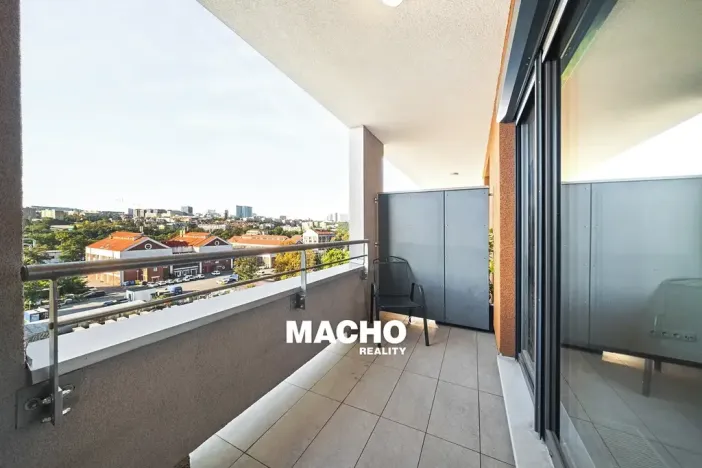 Pronájem bytu 1+kk, Praha - Michle, Krnkova, 33 m2