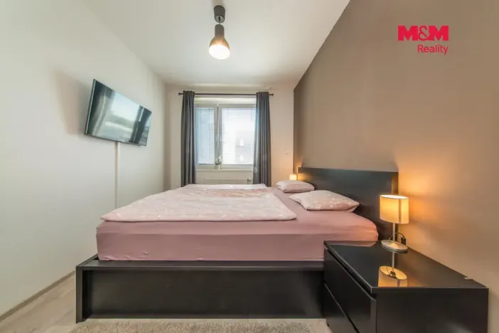 Prodej bytu 2+kk, Praha - Štěrboholy, Kryšpínova, 60 m2
