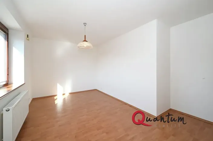 Pronájem rodinného domu, Praha - Kyje, Krčínovo náměstí, 126 m2