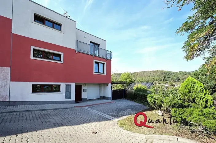 Pronájem rodinného domu, Praha - Kyje, Krčínovo náměstí, 126 m2