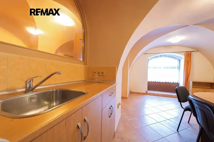 Prodej činžovního domu, Šumperk, nám. Míru, 220 m2