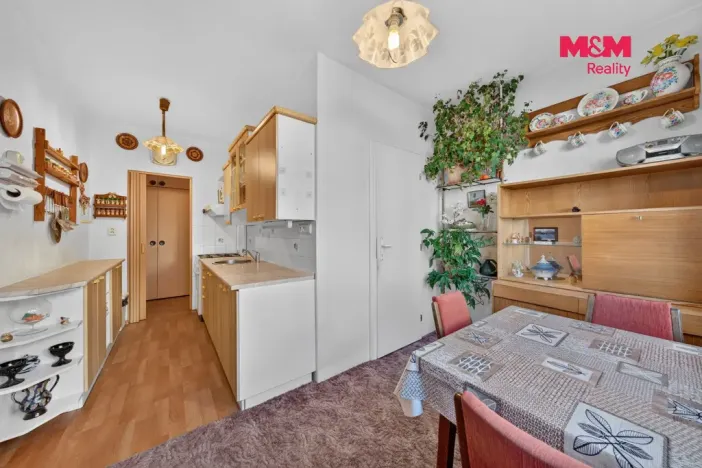 Prodej bytu 3+1, Jindřichův Hradec, sídliště Vajgar, 58 m2