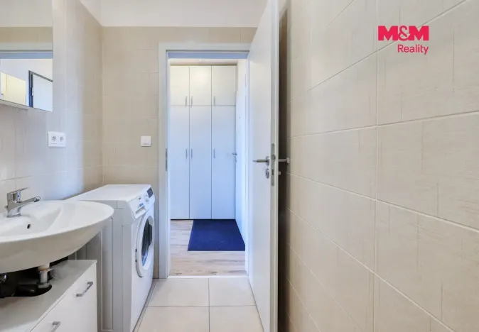 Pronájem bytu 2+kk, Plzeň, U Tržiště, 50 m2