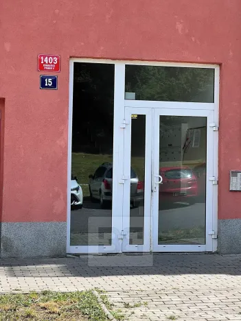 Pronájem garážového stání, Praha - Kunratice, Za valem, 15 m2
