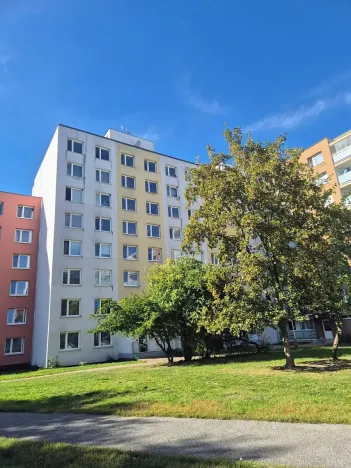 Prodej bytu 3+1, Kladno, Vít. Nezvala, 71 m2