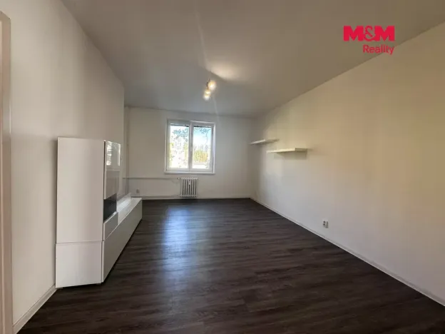 Pronájem bytu 2+kk, Pardubice - Zelené Předměstí, Benešovo náměstí, 49 m2