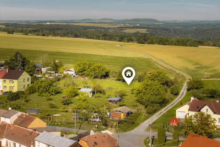 Prodej pozemku, Pňovany, 1312 m2