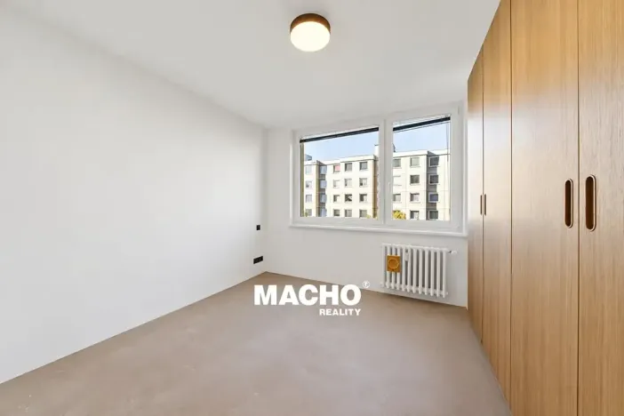 Pronájem bytu 3+kk, Praha - Modřany, Poljanovova, 65 m2