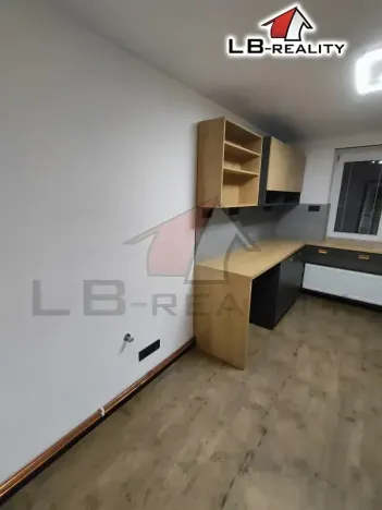 Pronájem bytu 2+1, Kolín, Kpt. Jaroše, 70 m2