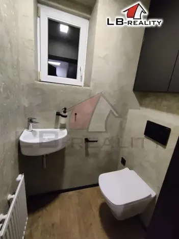 Pronájem bytu 2+1, Kolín, Kpt. Jaroše, 70 m2