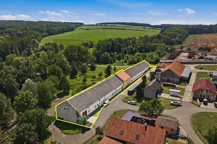 Prodej nemovitosti, 2200 m², Věžky