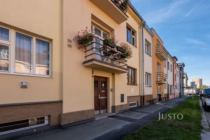 Pronájem bytu 1+1, Praha - Strašnice, Kounická, 49 m2