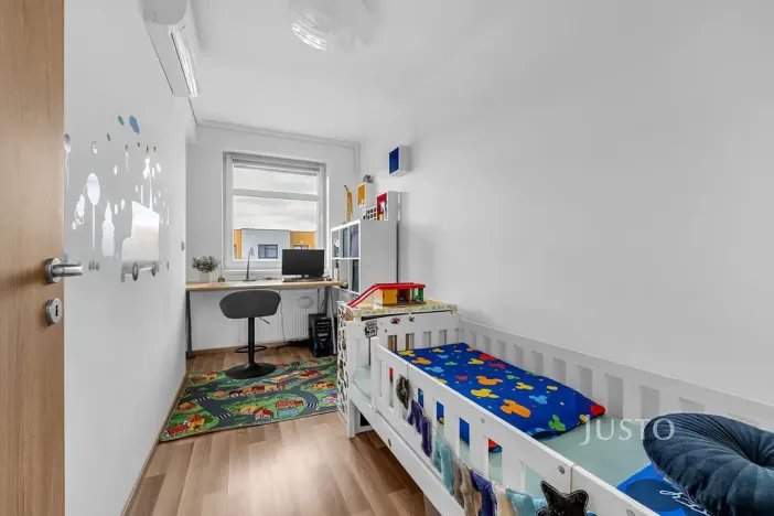Prodej bytu 3+kk, Praha - Uhříněves, Oty Bubeníčka, 57 m2