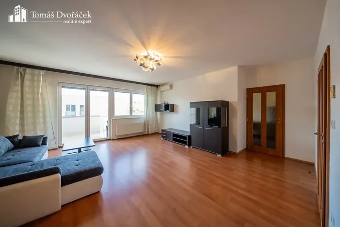Prodej bytu 2+kk, Brno, Haškova, 77 m2