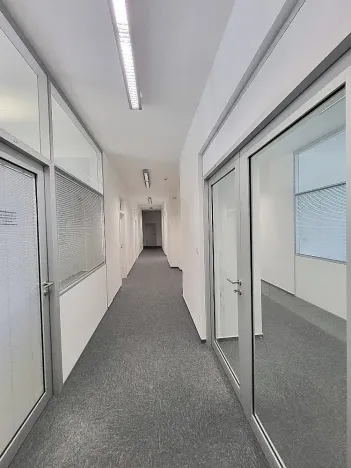 Pronájem kanceláře, Brno, Cejl, 102 m2