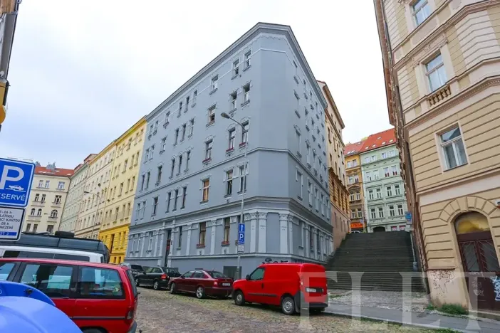 Pronájem bytu 1+1, Praha - Žižkov, Chelčického, 45 m2
