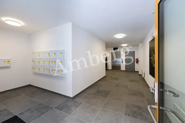 Pronájem bytu 1+kk, Praha - Karlín, Křižíkova, 32 m2