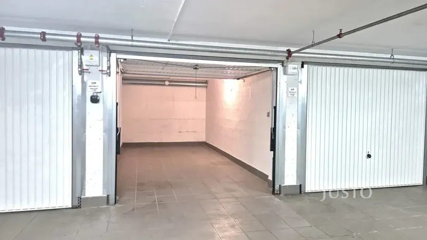 Pronájem garáže, Písek, Švantlova, 17 m2