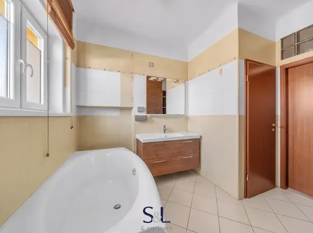 Prodej bytu 2+1, Jičín, Na Tobolce, 83 m2