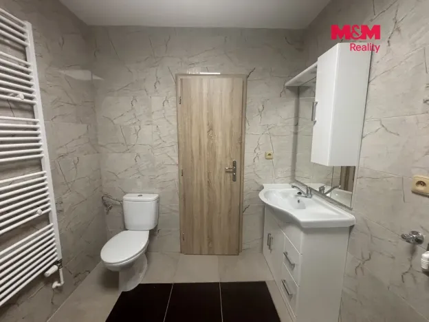 Pronájem bytu 2+kk, Králův Dvůr - Karlova Huť, Tovární, 44 m2