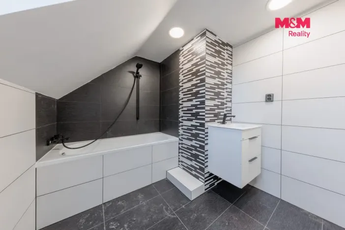 Prodej rodinného domu, Horní Slavkov, Kfely, 248 m2