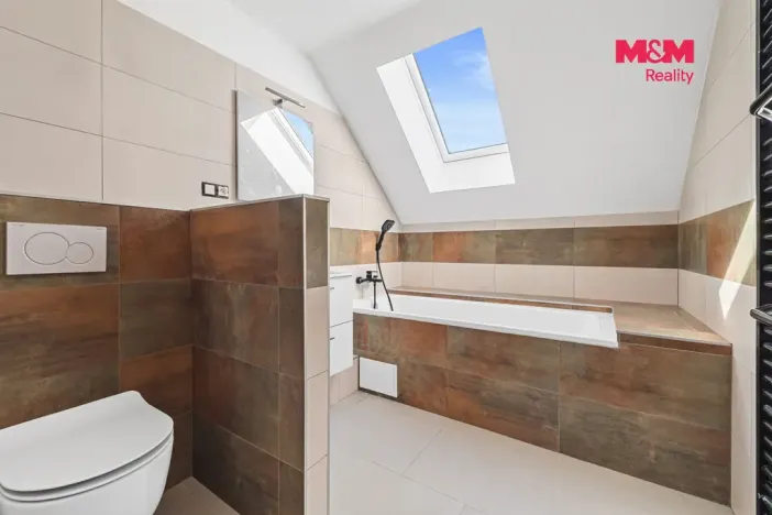 Prodej rodinného domu, Polní Voděrady, 200 m2