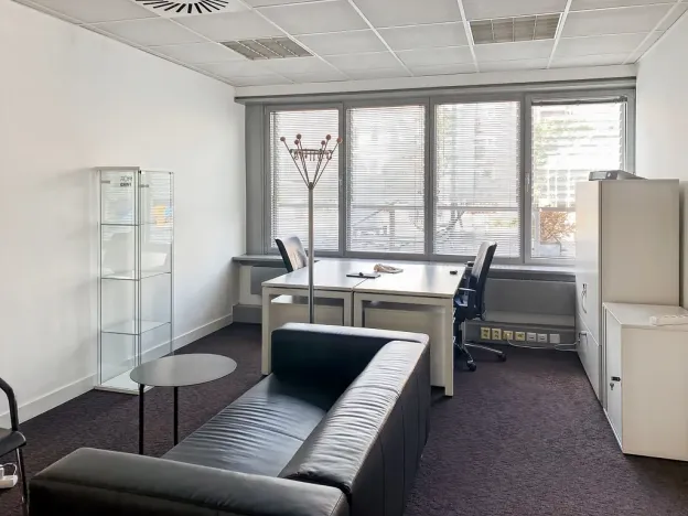 Pronájem pole, 25 m², Nádražní, Praha 5 - Smíchov