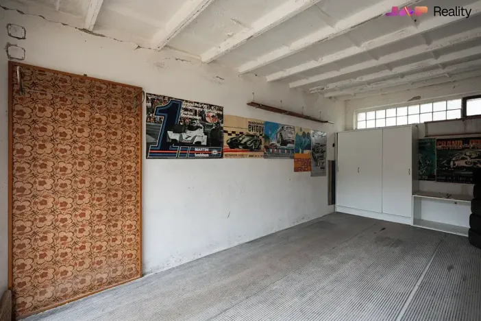 Pronájem garáže, Brno, Třískalova, 19 m2