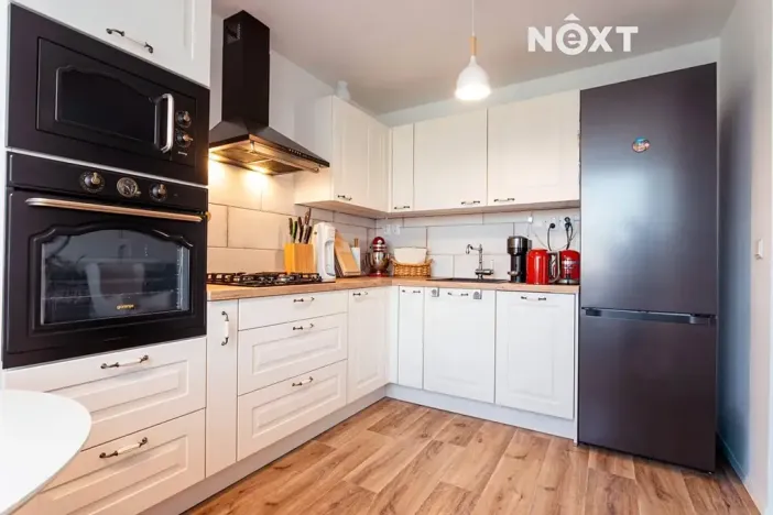 Prodej bytu 3+1, Praha - Kobylisy, Bojasova, 69 m2