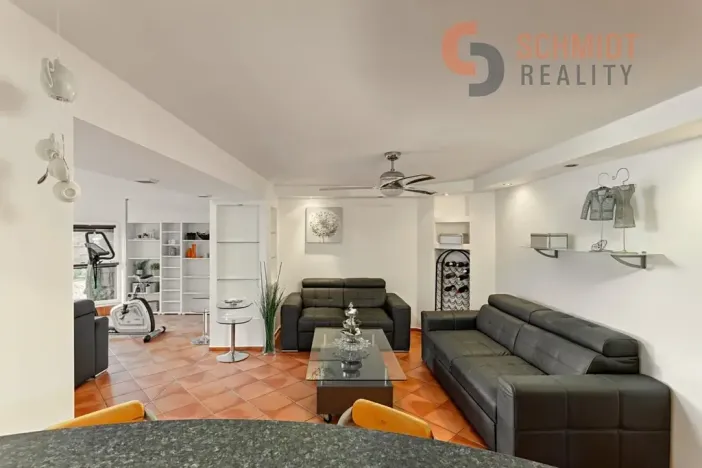 Prodej ubytování, Hlohovec, Dolní konec, 259 m2