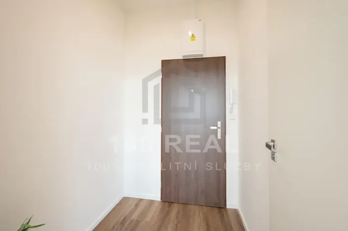 Pronájem bytu 2+kk, Pardubice, třída Míru, 52 m2