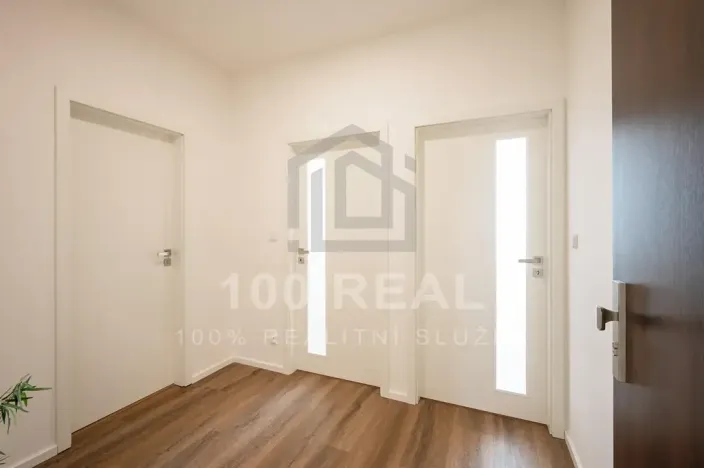 Pronájem bytu 2+kk, Pardubice, třída Míru, 53 m2