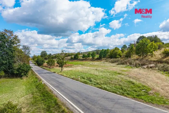 Pronájem zahrady, Milešov, 770 m2