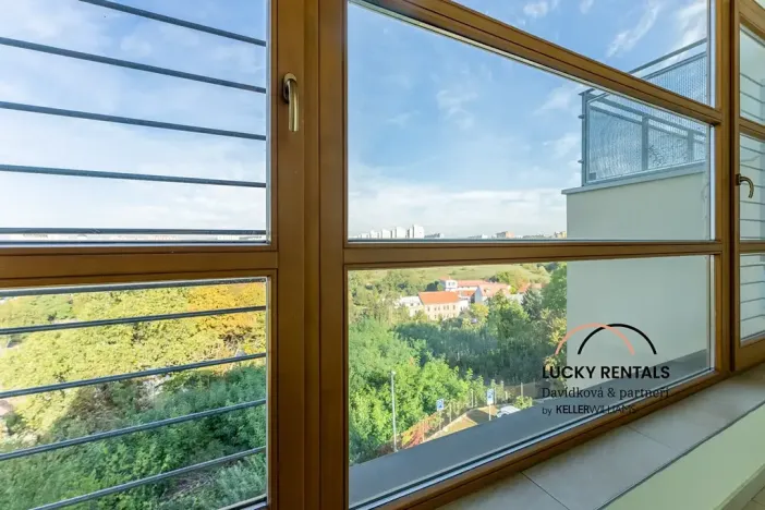 Pronájem bytu 3+kk, Praha - Střížkov, Jitravská, 97 m2